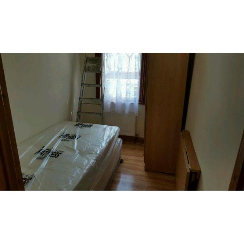 Clean single room