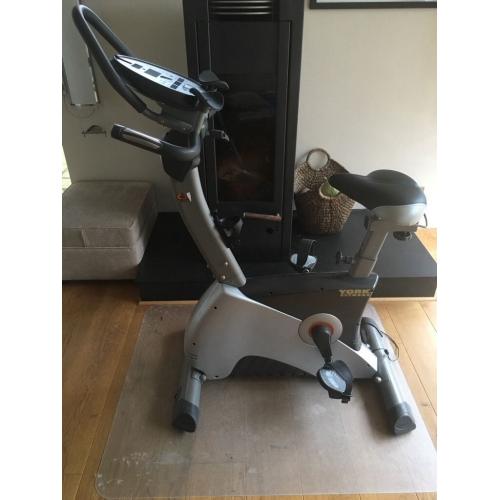 York C302 Diamond exercise bike