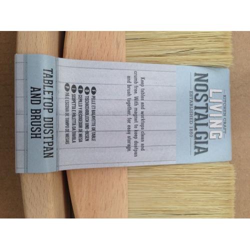 Living Nostalgia Table Dust pan & Brush