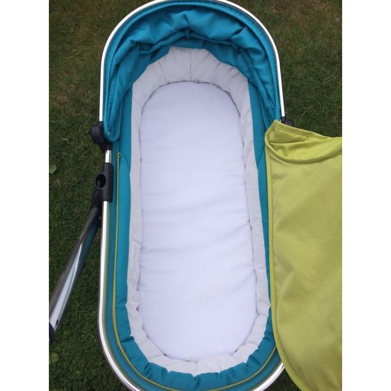 I candy peach sweet pea carry cot pushchair and accesories