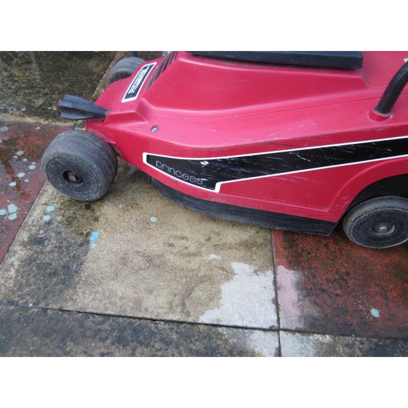 MOUNTFIELD PRINCESS LAWN MOWER