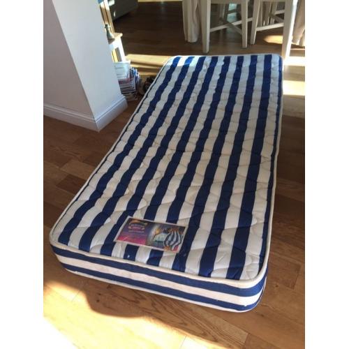 Single mattress