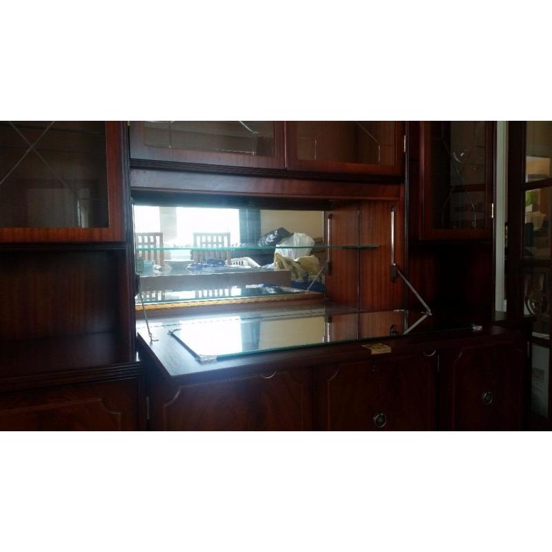 Beresford and Hicks display unit