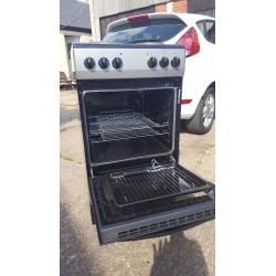 Currys freestanding chrome and black oven 50cm (5month old)