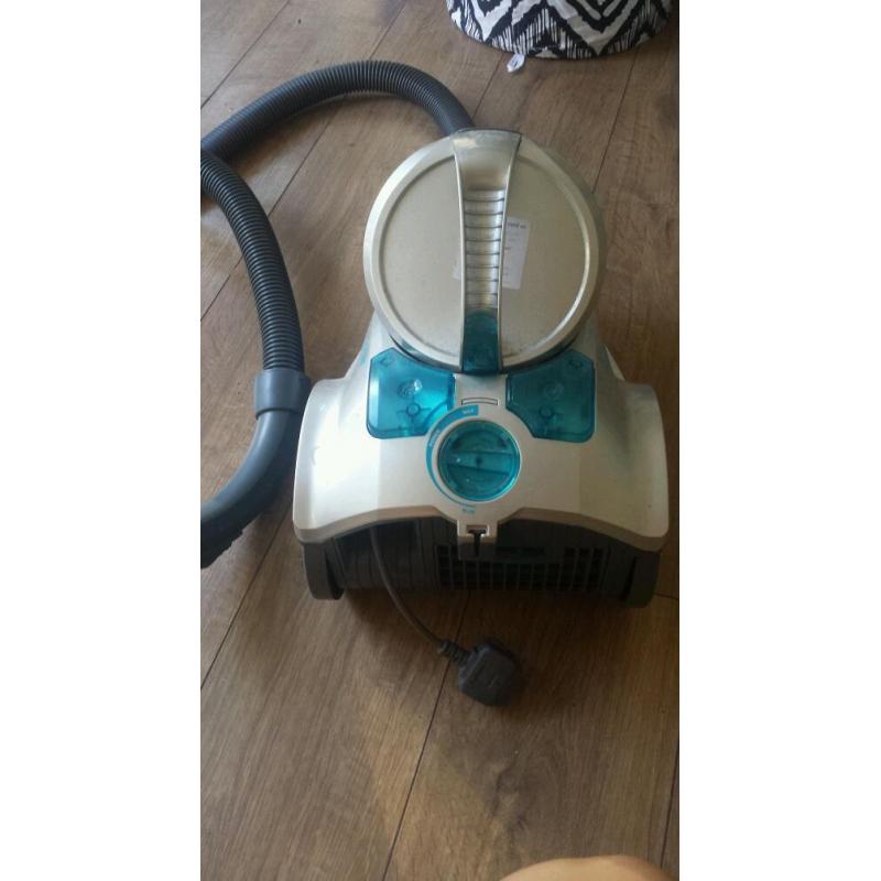 Vax Vacuum 2200 Watts