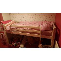 Raised childs bed