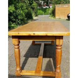 Lovely big pine table