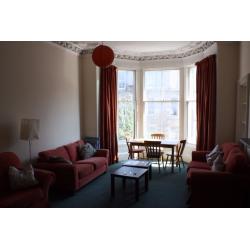Room in Student Flat available - central edinburgh