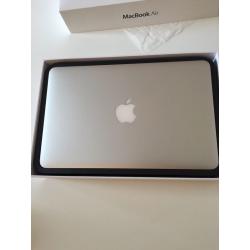 2014 MacBook Air 11 (i5, 256ssd, 4gb ram)