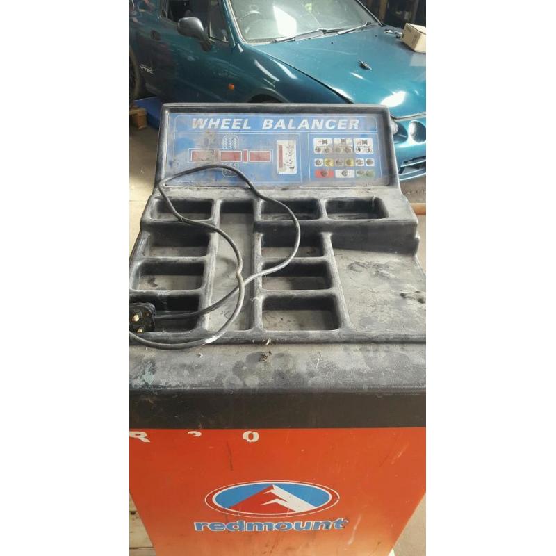 Wheel balancer Spare or repair