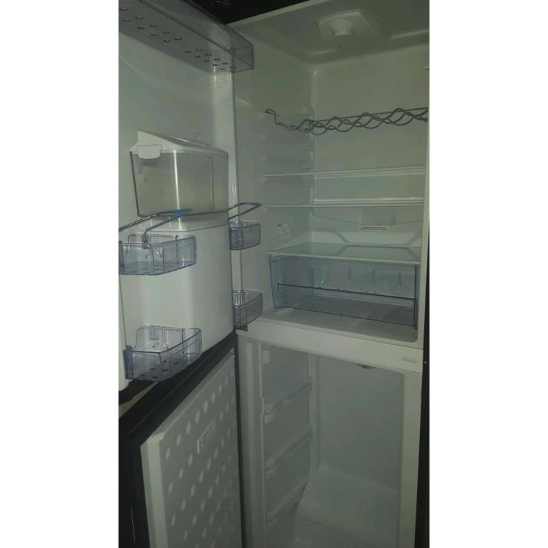 Black Beko Fridge freezer self defrosting