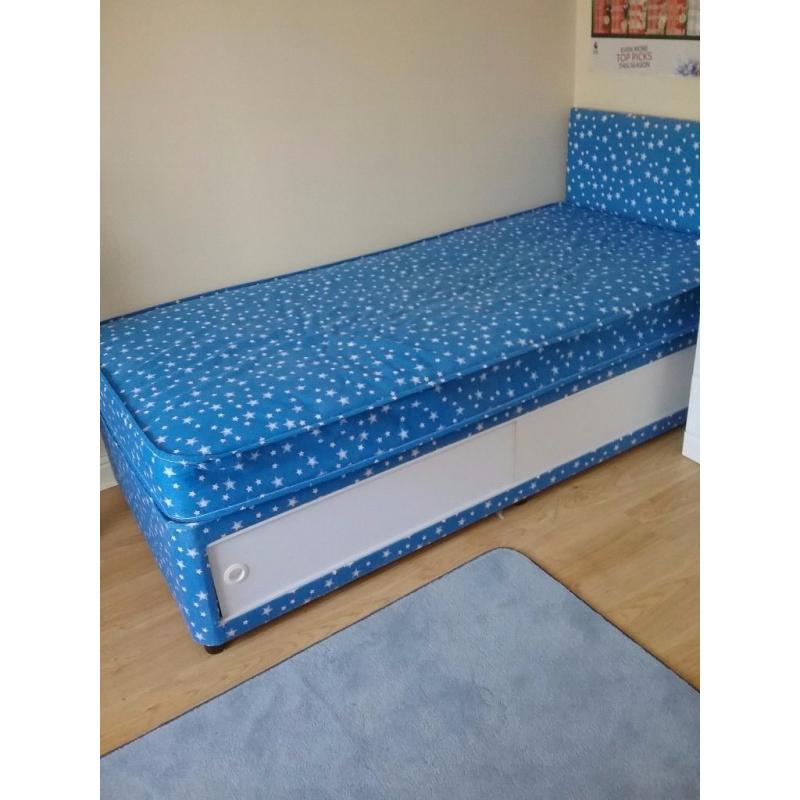 Single bed with storage
