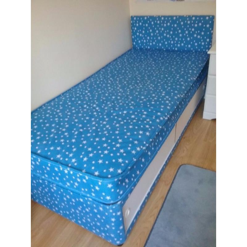 Single bed with storage