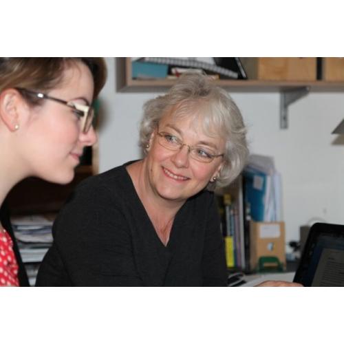 Proofreading of essays, dissertations and theses for students.