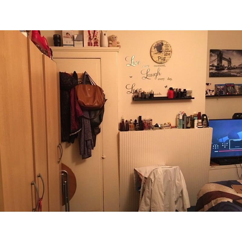 2 Large Double Rooms+ Garden 8 mins Walk New Cross