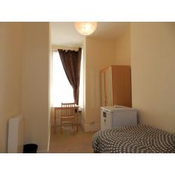 Single room in Great Shared House, 5min from Clapham