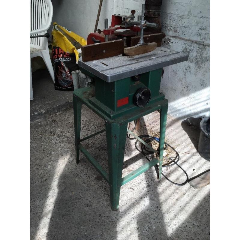 Kitty Spindle Moulder