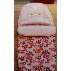 Babystyle Oyster Footmuff - Pretty Petals