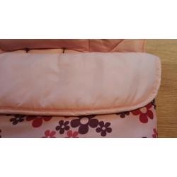 Babystyle Oyster Footmuff - Pretty Petals