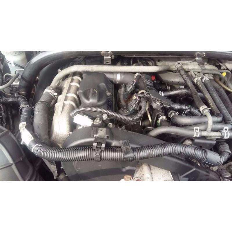 breaking suzuki vitara 2.0 turbo diesel 4x4