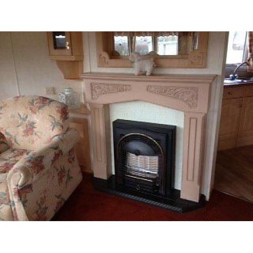2 bedroom, double glazed and central heated caravan for sale on a stunning country park. low fee's