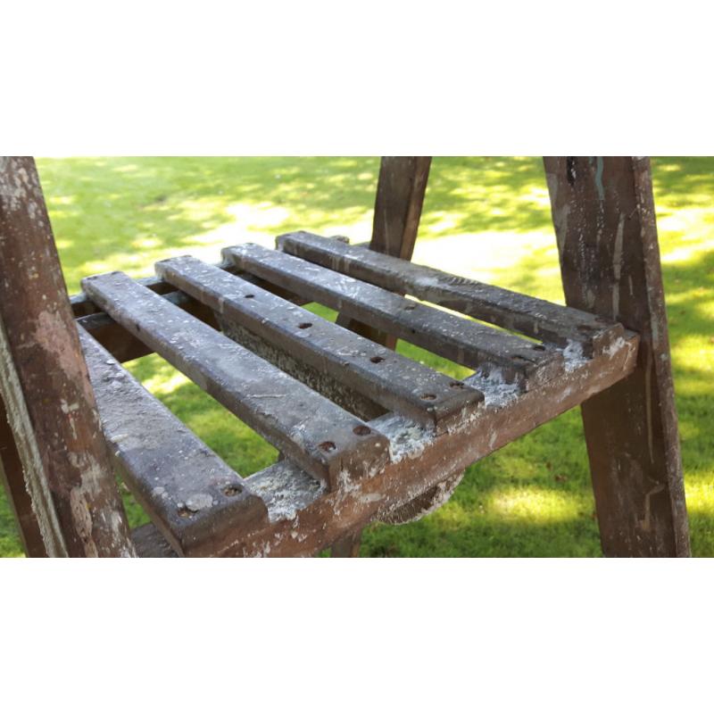 Strong pair of step ladders used but in great condition