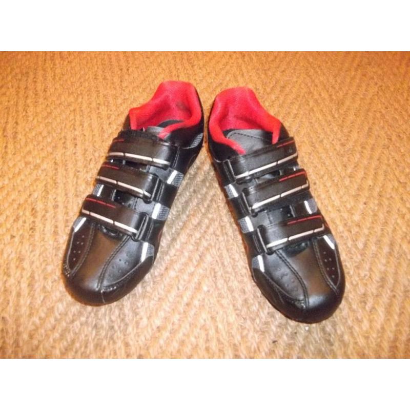 DHB R 1.0 SPD Road Cycling Shoes Black. Size EUR 39 (suitable for UK shoe size 4 to 5.5)