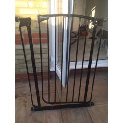 Baby / dog gate