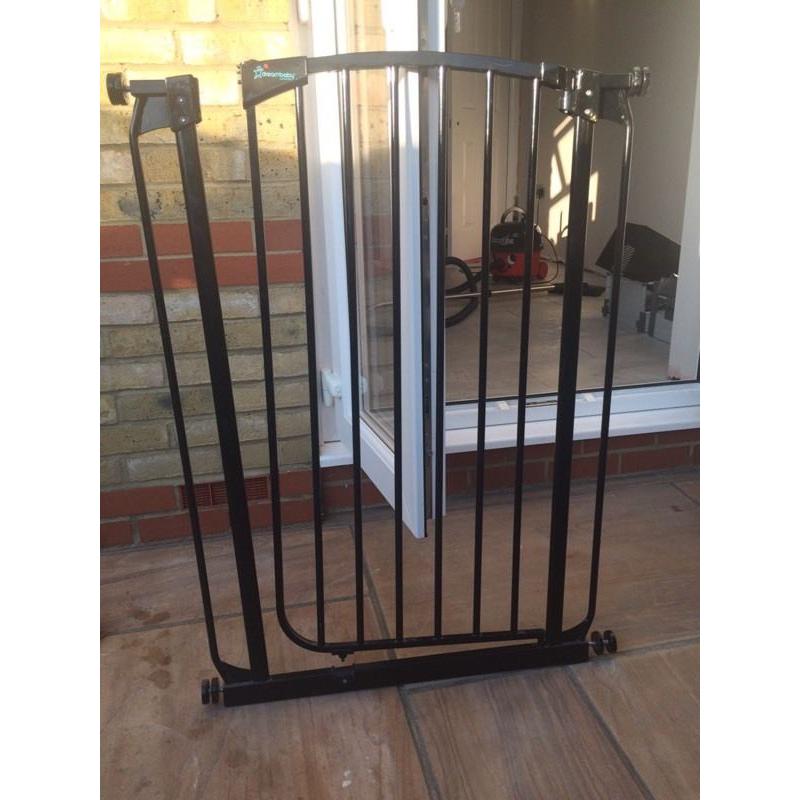 Baby / dog gate