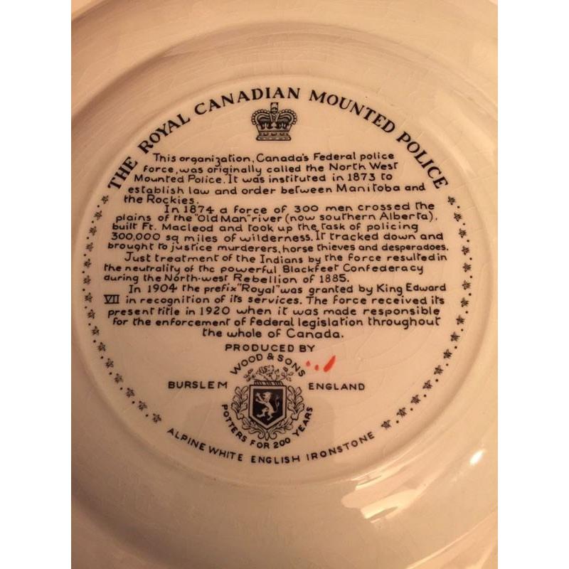 Canadian Mounted Police collector plate is great for a collection.