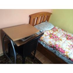 Beautiful single room area 2 zone CAMBERWELL GREEN and PEKHAM.