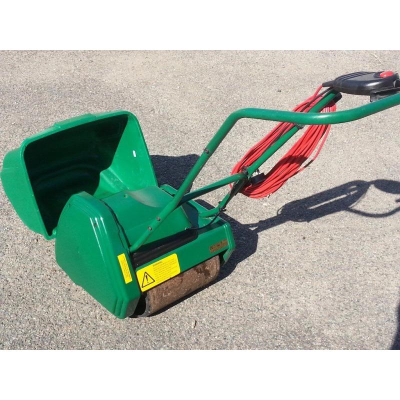 QUALCAST ELECTRIC 30S CLASSIC PUSH MOWER WITH SCARIFER