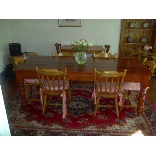 SOLID 7 FOOT PINE TABLE & SIX CHAIRS