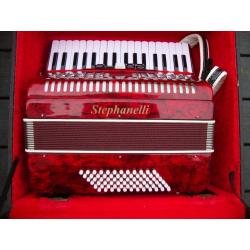 STEPHANELLI MID SIZE ACCORDION (FANTASTIC CONDITION)