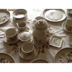 Autumn Leaves Dinner/Tea Service