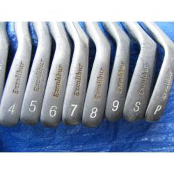 Perfect starter set of Excalibur golf clubs in a carry bag