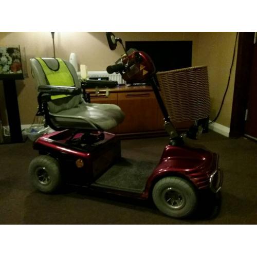 Shoprider Deluxe Mobility Scooter- Indoor/Outdoor