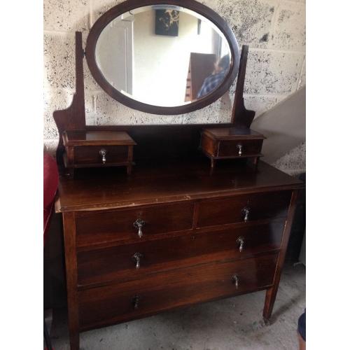 Dressing table with mirror