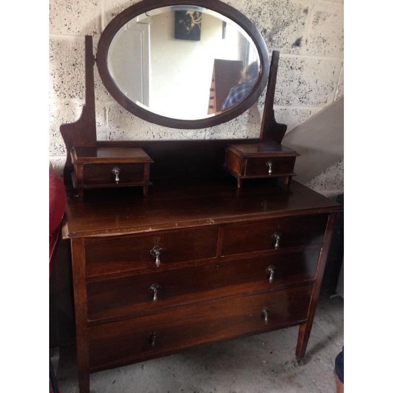 Dressing table with mirror