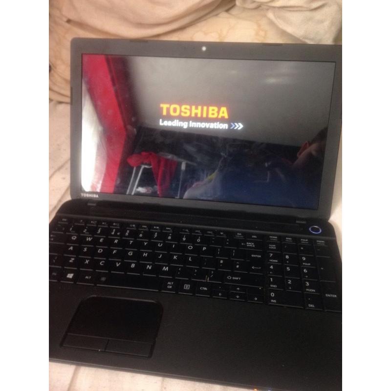 Toshiba Satellite C50D - A - 138 laptop
