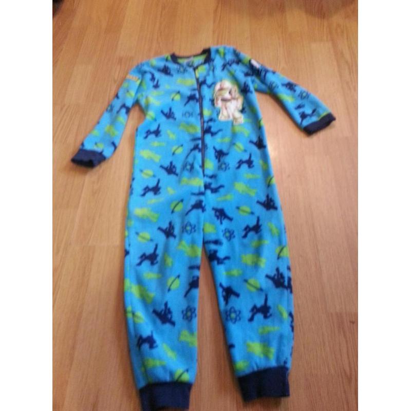 Buzz lightyear age 6-7onesie pyjamas