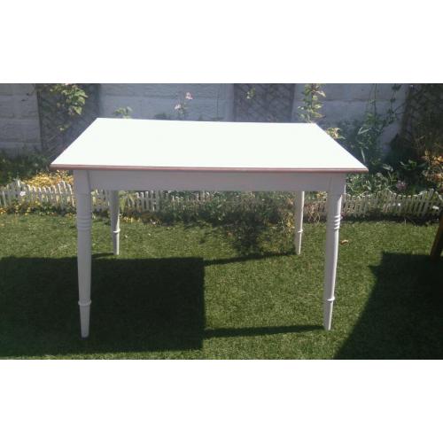 BEAUTIFUL WHITE SHABBY CHIC STYLE KITCHEN / DINING TABLE