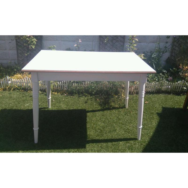 BEAUTIFUL WHITE SHABBY CHIC STYLE KITCHEN / DINING TABLE