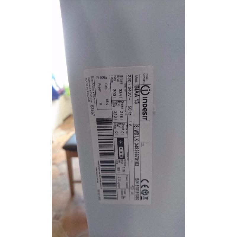 Indesit fridge freezer with water dispenser