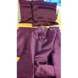 Deep purple soft furnishing bundle