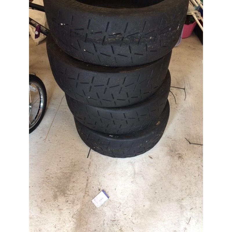 18" Pirelli RS7 slicks