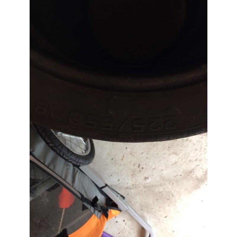 18" Pirelli RS7 slicks