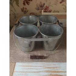 Flower pots