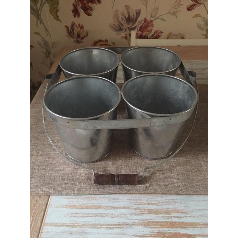 Flower pots