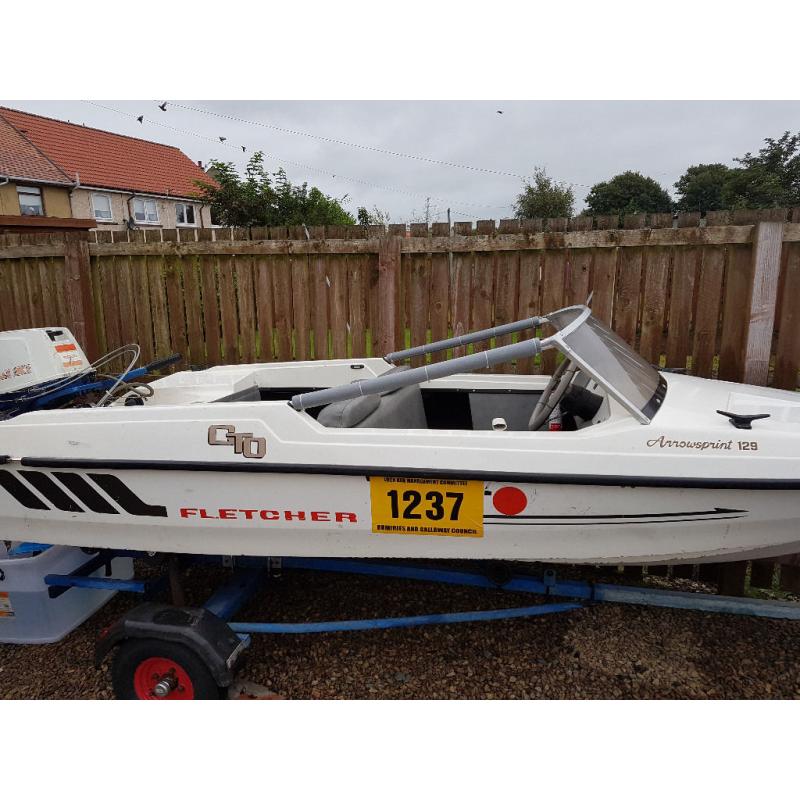 Fletcher ArrowSprint 129 speedboat